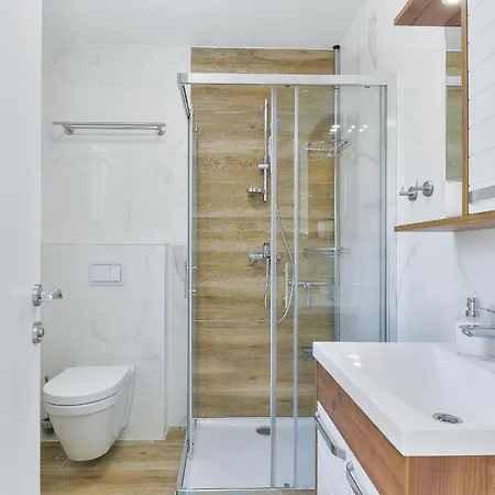 Crowonder Cascada With Jacuzzi - S3 Villa