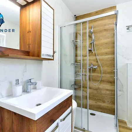 Crowonder Cascada With Jacuzzi - S3 * Starigrad-Paklenica