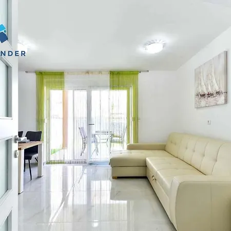 Villa Crowonder Cascada With Jacuzzi - S3 Starigrad-Paklenica