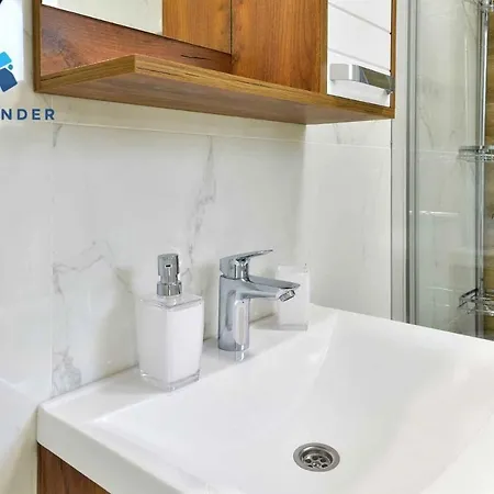 Crowonder Cascada With Jacuzzi - S3