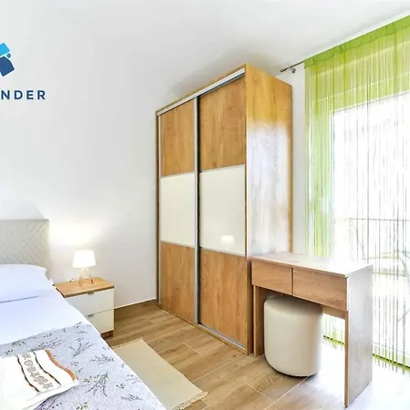 Crowonder Cascada With Jacuzzi - S3 * Starigrad Paklenica